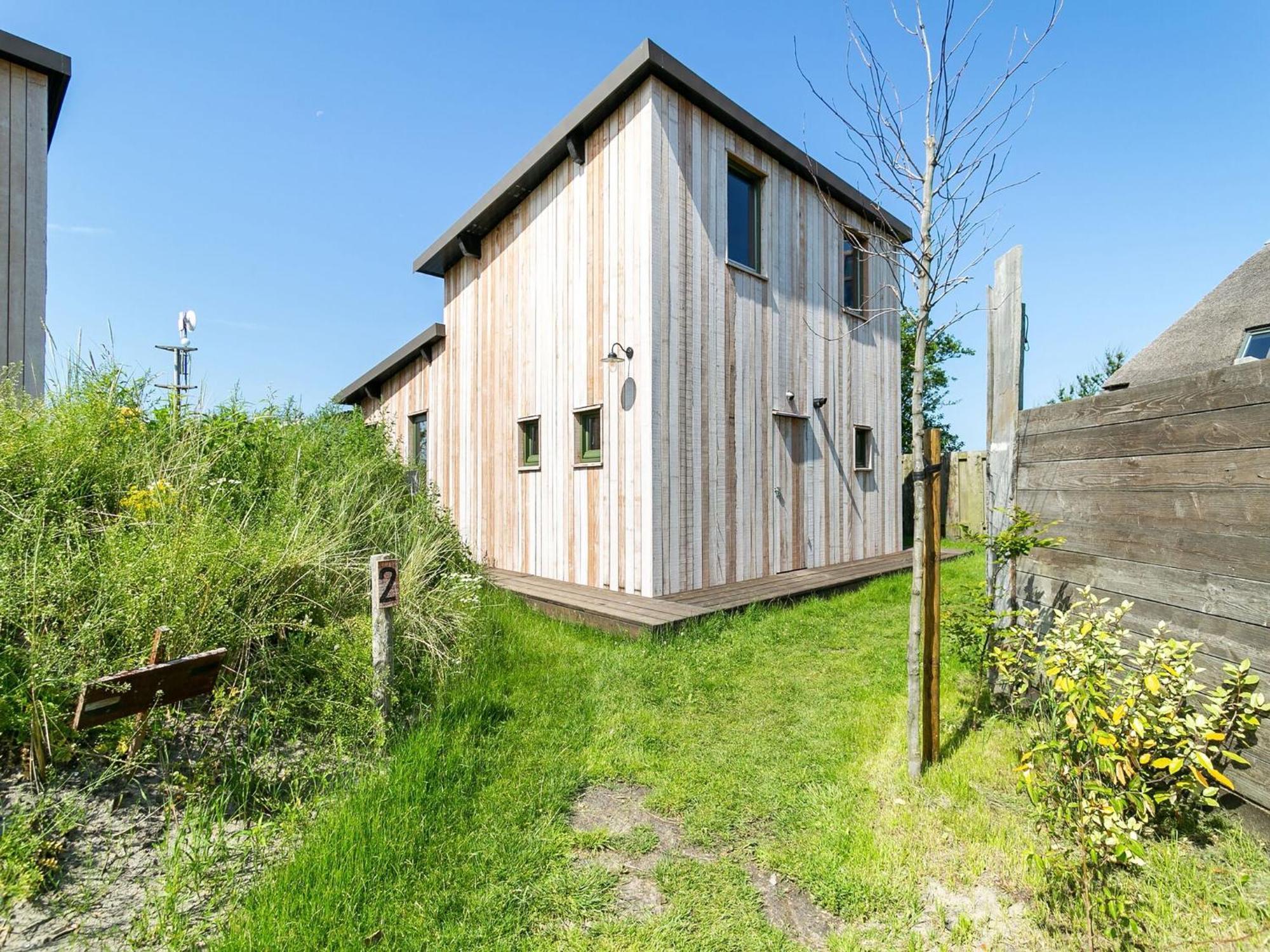 Quaint Bungalow In Callantsoog With Garden Exteriör bild