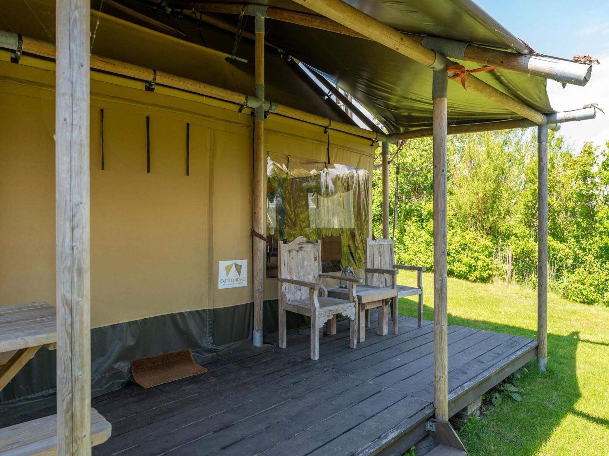 Quaint Bungalow In Callantsoog With Garden Exteriör bild