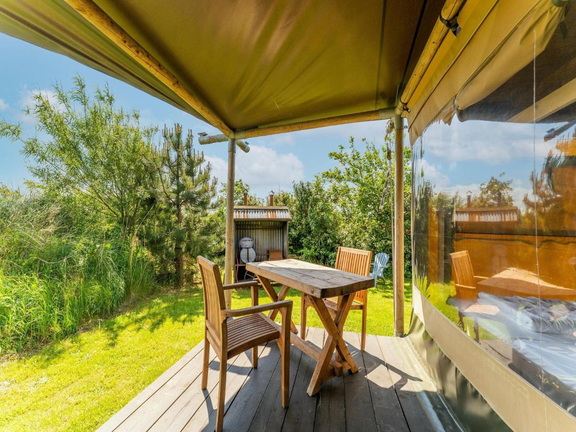 Quaint Bungalow In Callantsoog With Garden Exteriör bild