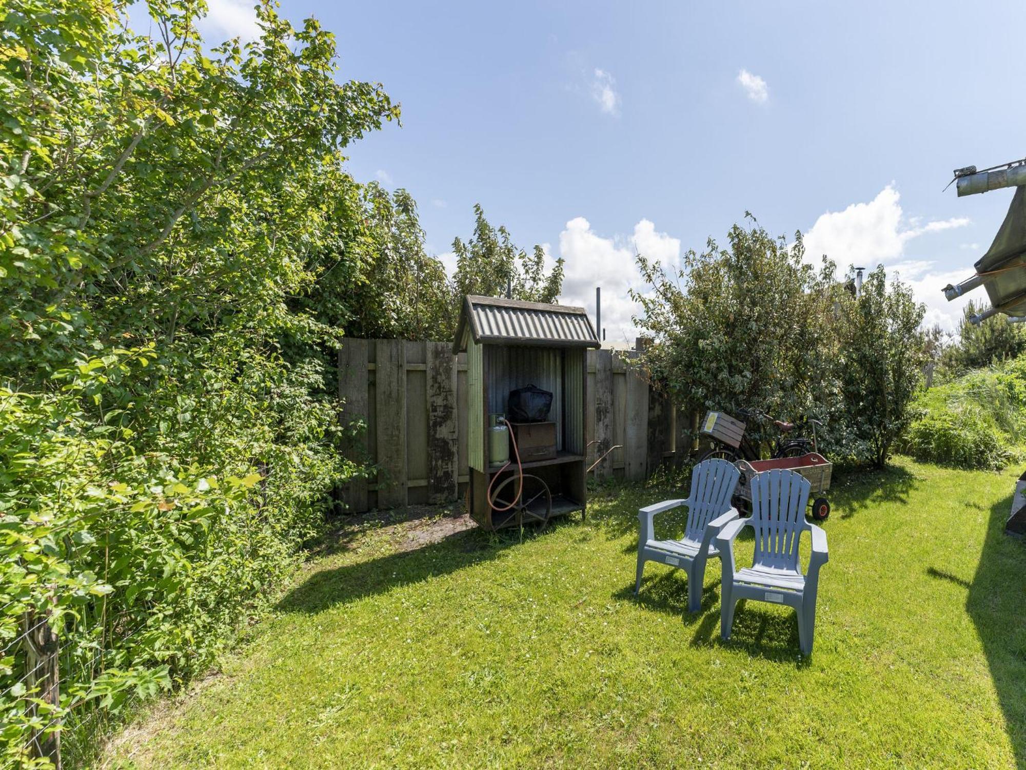 Quaint Bungalow In Callantsoog With Garden Exteriör bild