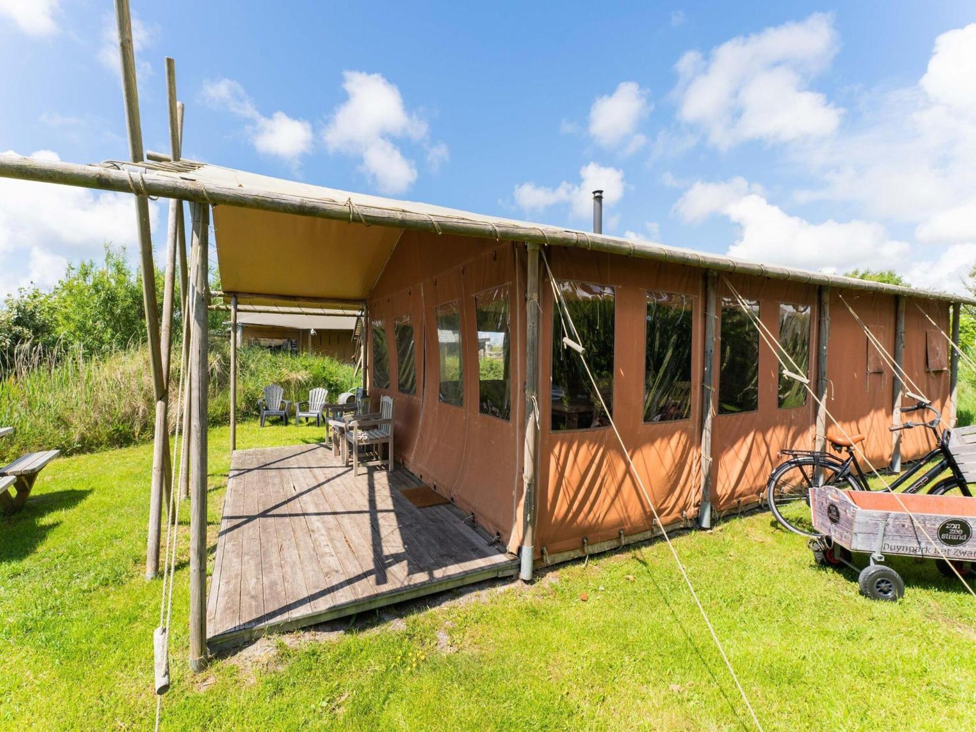 Quaint Bungalow In Callantsoog With Garden Exteriör bild